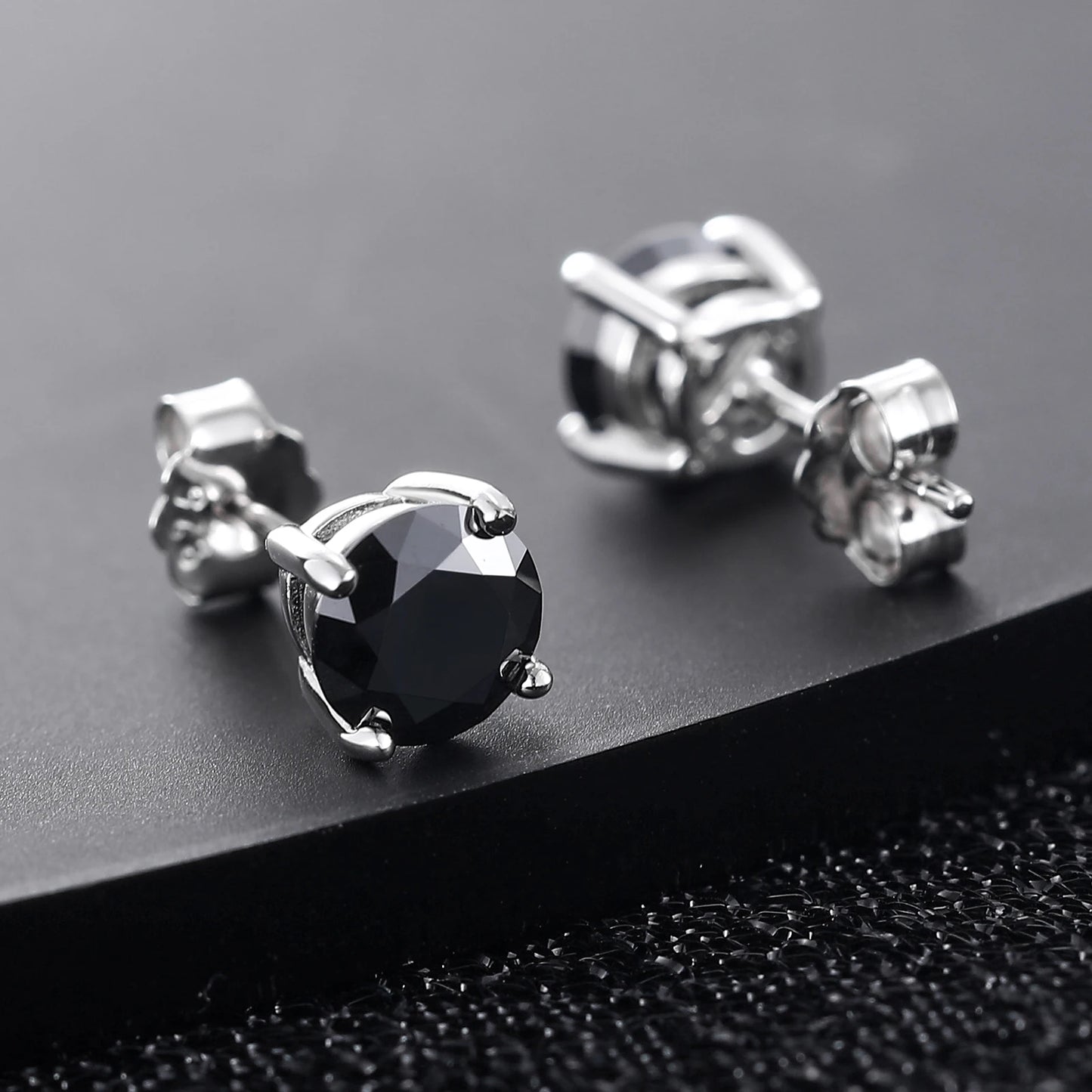 Carat Black
