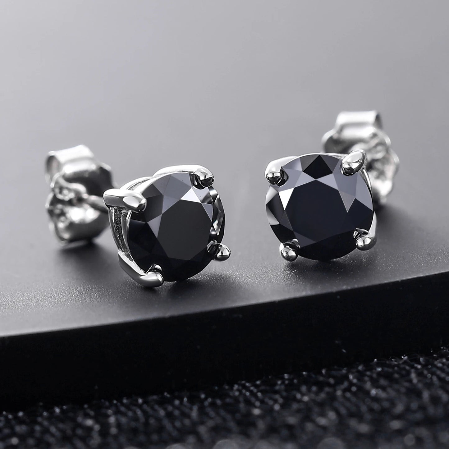 Carat Black